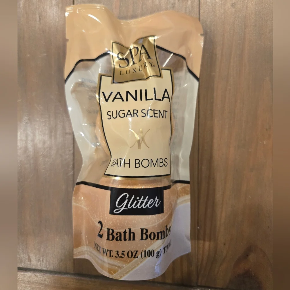Vanilla Sugar Scent Bath Bombs with Glitter